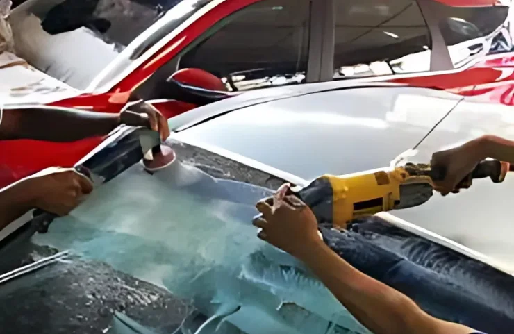 Windshield Scratch Removal Services In Chembur